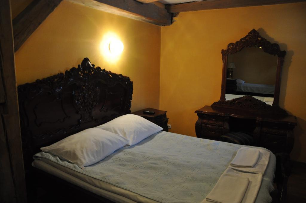 Ostoya Inn & Granary Jasionka Room photo