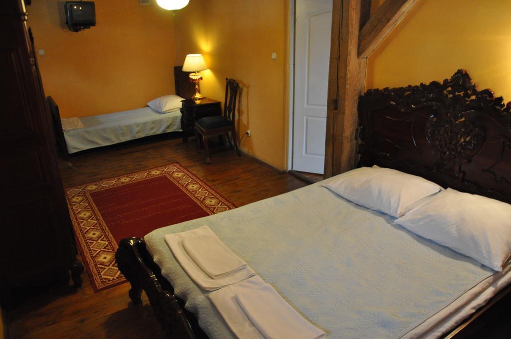 Ostoya Inn & Granary Jasionka Room photo
